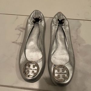 Tory Burch Silver Reva Metallic Leather Ballet Flats